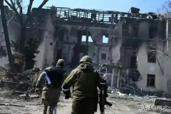 俄军攻入亚速钢铁厂，乌克兰称有“叛徒”泄密，里面有多少大鱼？