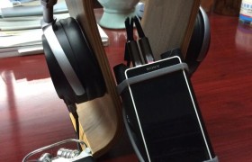 想买一个无损音乐播放器随身听，要求外观简洁，请问懂行的专业人士有哪些推荐的？