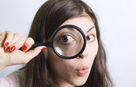 怎么鉴别一块石头是不是玉？