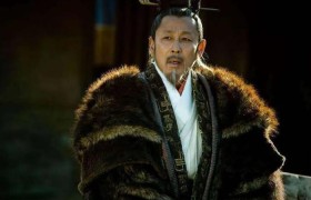 吕后的“情夫”审食其，能搞定第一夫人，八面玲珑却为何惨遭锤杀？