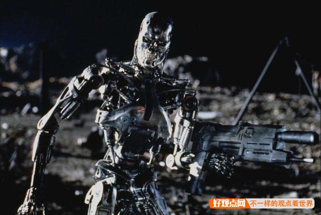 《终结者》里的机器人，能抵挡住现代武器的攻击吗？插图12