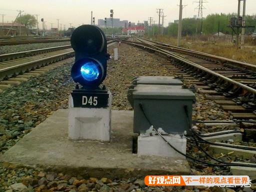 铁路信号灯，白灯代表什么？插图3